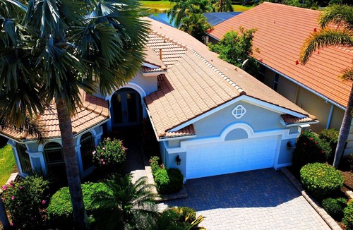 Estero Villa | Villa Luce del Sole by swflorida-villas. Charming Villa in serene Fort Myers