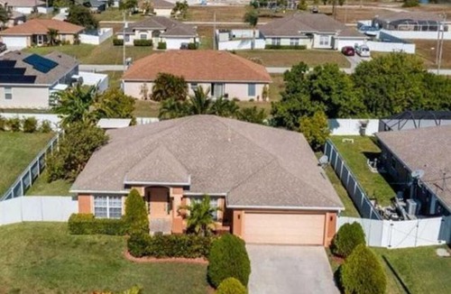 Mariner Villa | Villa Marina at Cape Coral . Escape the cold ! Welcome to paradise!
