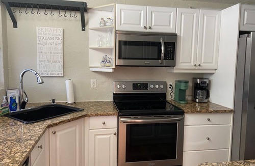 Sarasota House | Villa Paradiso - Private Saltwater Pool - 5 Min to Siesta Key