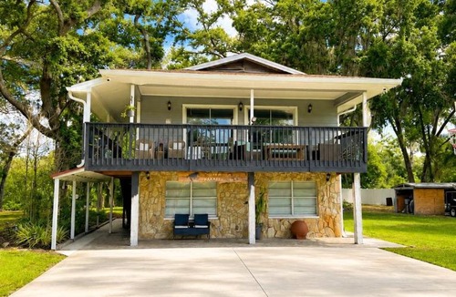 Lutz House | Villa Paraiso in Lutz 4 bed 2 bathrooms