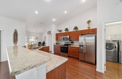 Inverness House | Villa S&G: Spacious 5 bedroom, family vacations