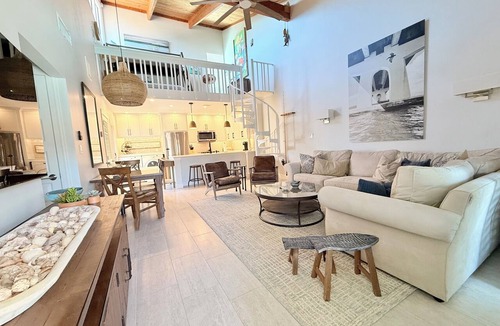 Sanibel Condo | VILLA SANIBEL 3C- 2 Bed, 2 Bath condo with additional sleeping loft on Sanibel