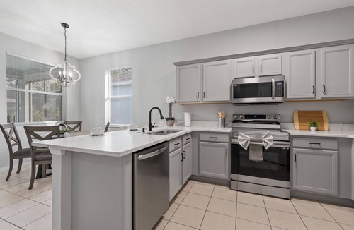 Haines City House | Villa Serena Private Pool & Spa Near Disney.