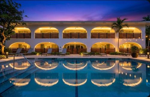 Boca Raton Apartment | Villa Sirena - Boca Waterfront Escape
