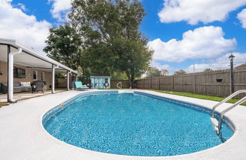 Candler House | Villa Turquesa Charming 3-bedroom house in pleasant Ocala with AC, WiFi