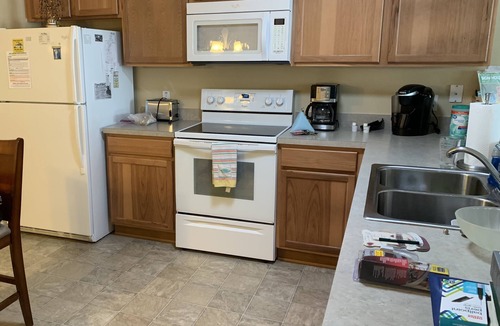 The Villages House | VILLA W 4 PERSON GOLF CART 1M TO BROWNWOOD SQ-NO XTRA GUEST FEES. ACTIVE HOSTS