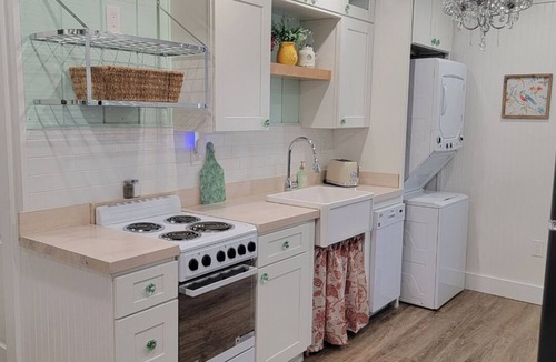 Wildwood Apartment | Vintage Charm on Peaceful Mini Farm - Pet Friendly