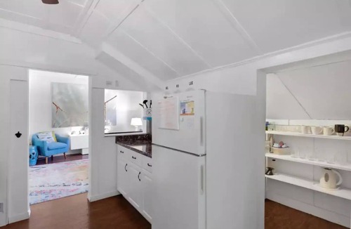 Lake Worth Cottage | Vintage Coastal Cottage -3Bed/1Bath Upstairs