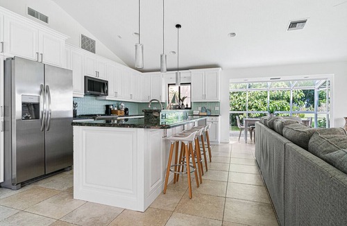 West Palm Beach House | Vista Bonita - Private Pool, Fire Pit, Mins to DT (fee applies if you would like the pool heater turned on)