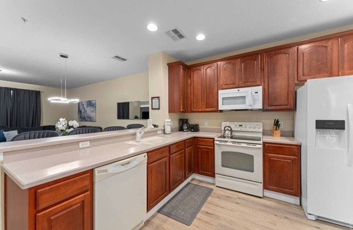 Florida Central Atlantic Coast Villa | Vista Cay 3BR Townhome w/Resort Access
