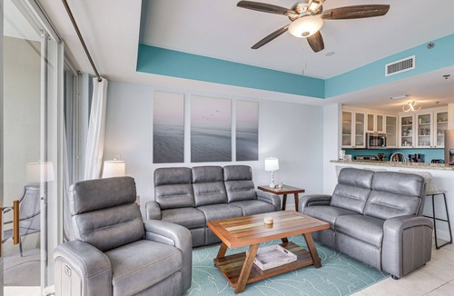 Ruskin House | Walk to Beach & Marina! Ruskin Resort Retreat