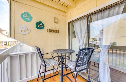 Holiday Isle House | Walk to Beach: Resort Retreat w/Balcony in Destin