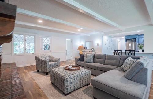Hahira House | Walk to Downtown Hahira: Shops, Restaurants & Bars from Cozy 3-Bedroom Home