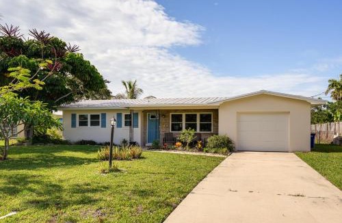 Fort Pierce House | Walk to Jetty Park: Harbor District Home!