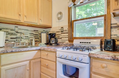 Charlevoix Cabin | Walk to Lakefront! Cabin 21 Mi to Boyne Mtn Resort