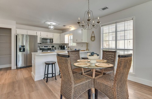 Gulfview Heights House | Walk to Ocean & Eats: Santa Rosa Beach Cottage