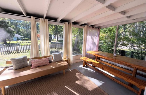Mattituck Cottage | Walk to Sandy Bay Beach~North Fork Wine Country Cottage SRP#0270