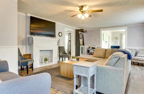 DeLand House | Walk to Stetson and Historic Downtown DeLand!