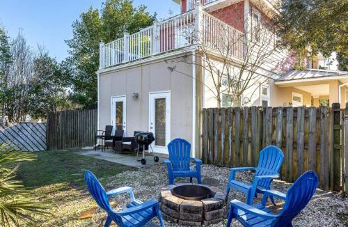 El Centro Beach House | Walk to the Beach - BBQ - Patio - Play Area - Pets