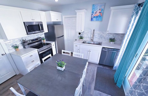 Sarasota House | Walk to the beach