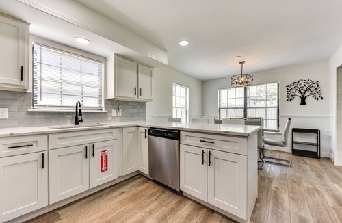 Northside House | Walk to Trout River Pier: Modern Home w/Yard