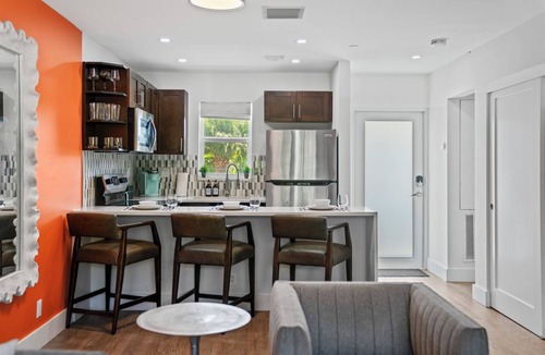 Boca Raton Apartment | Walkable to Beach, Boca Raton 1BR Condo, Near Mizner Park & Restaurants