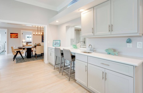 Island Estate House | Walkable Waterfront Paradise: Home in Clearwater!
