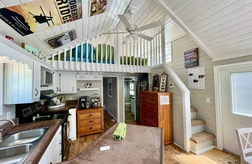Florida Panhandle Cottage | War Horse Project~Horsebackriding~Farm~30 Acres