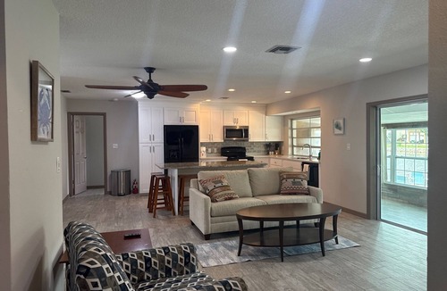 Dixie Shores House | Waterfront 3 bedroom, 2 bath with direct Gulf Access and dock in Crystal River