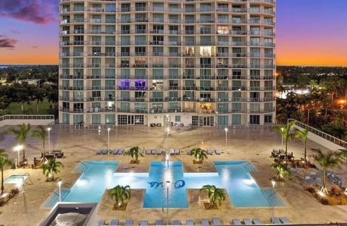Fort Myers Condo | Waterfront apartment