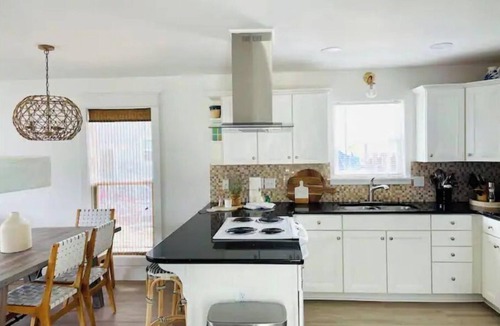 Dune Allen Beach House | Waterfront Beach Retreat - 4bdrm