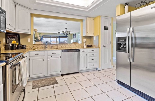 Clearwater Beach Condo | Waterfront End Unit ~ Pool/Hot Tub ~ Short Walk to Beach ~ Free Wi-Fi & Cable ~ 301 Bayway Shores