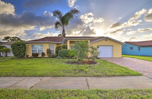 Forest Hills House | Waterfront Florida Home with Boat Lift and Kayaks!