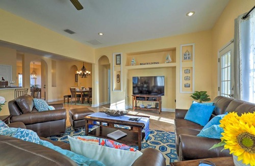 Forest Hills House | Waterfront Florida Home with Boat Lift and Kayaks!