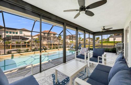 Connors House | Waterfront Luxury
