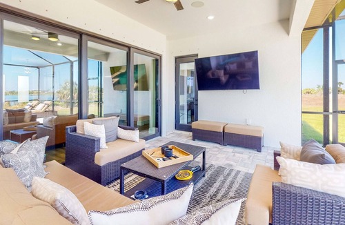 Southside Rural Community House | Waterfront modern home with pool & hot tub