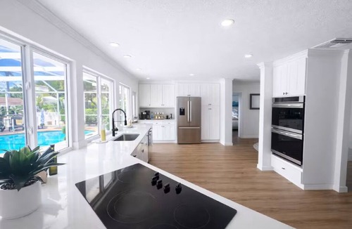 Tampa House | Waterfront Oasis Sauna/Pool/Hot tub/5 min to TPA