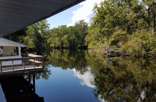 Perry Cottage | Waterfront open floor plan cottage on the scenic Aucilla River.