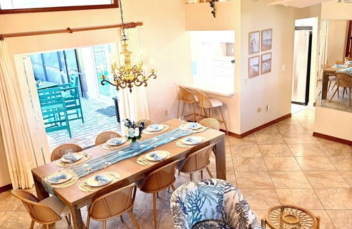 Crystal River House | Waterfront Retreat! Heated Pool, Kayaks, Fishing, Boat Lift, Dogs, Manatees