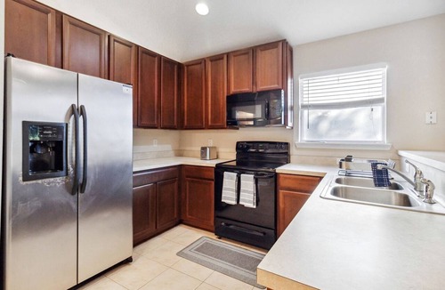 St. Augustine House | Waterfront Retreat with Fireplace and Modern Amenities in St. Agustin, Florida