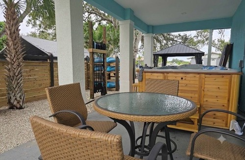 Southside Rural Community Apartment | Waterfront Studio w/Bay Access, Kayaks. Bring Your Boat – Adventure Awaits!