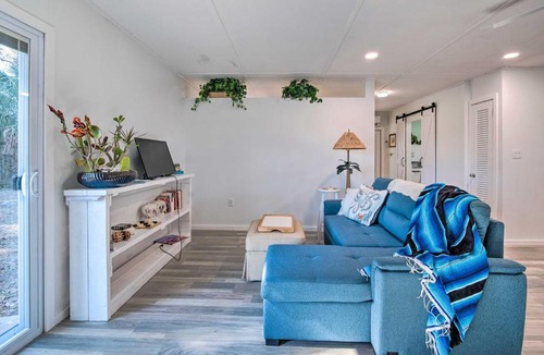 Fellowship Apartment | Waterfront Studio w/Dock Access in Inglis!