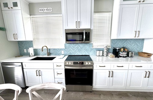 Destin Villa | Waterfront Villa*Steps to Beach*Pool*King Beds