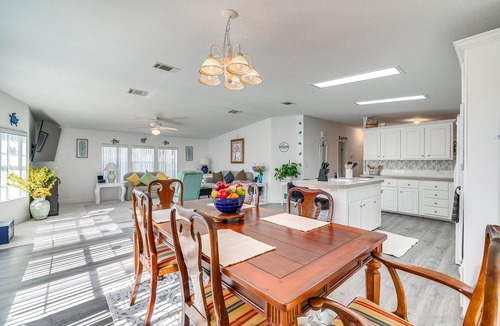 Weeki Wachee Gardens House | Waterfront Weeki Wachee Home w/Fire Pit!