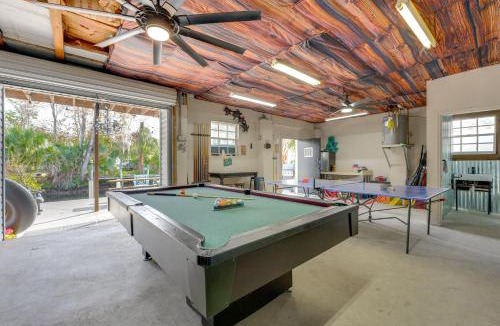 Weeki Wachee Gardens House | Waterfront Weeki Wachee Home w/Dock & Game Room!