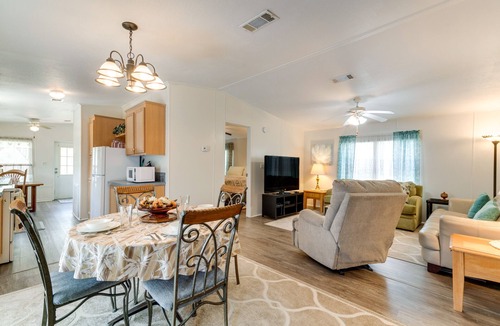Brooksville House | Weeki Wachee Home w/Fire Pit: 13 Mi to Ocean!