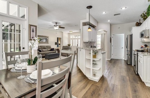 Spring Hill House | Weeki Wachee Retreat: Heated Pool and fenced Yard