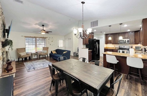 Apopka House | Welcome To Dreamland Over 1 acre of private living