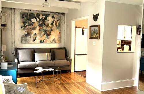 Historic Downtown Savannah House | Welcome to the Nest, a unique private carriage house-Great Value!