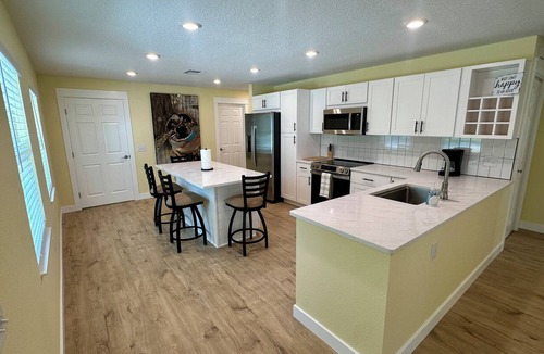 Okahumpka House | Welcome to the newly remodeled 2/2 Peaceful Retreat on Lake Harris!